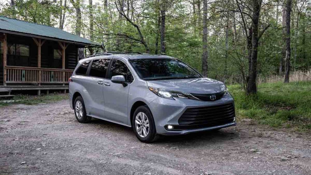 Toyota Unveils 2022 Toyota Sienna Adds Special Edition