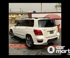 Toks standard 2011 Mercedes Benz GLK 350 4MATIC  Upgraded to 2015 - 5