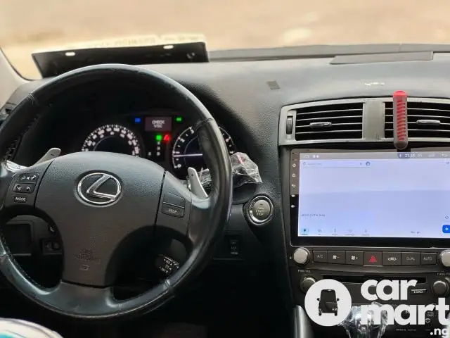 Toks standard 2009 Lexus IS250 AWD Upgraded to 2018 - 3/5