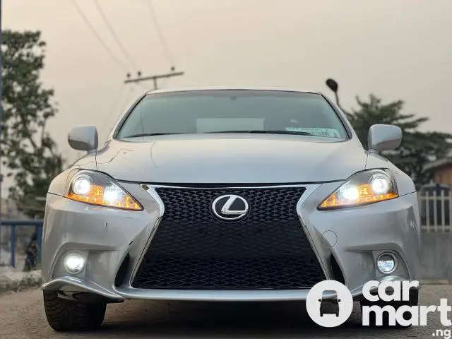 Toks standard 2009 Lexus IS250 AWD Upgraded to 2018 - 5/5