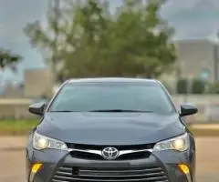 Super clean 2017 Toyota Camry LE