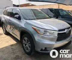 Foreign used 2014 Toyota Highlander XLE
