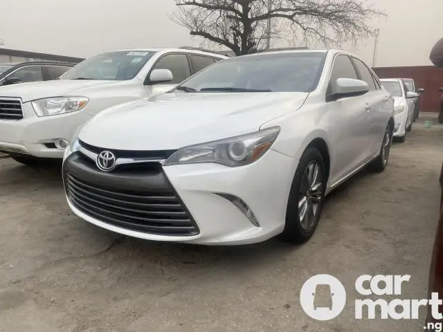 Foreign Used 2015 Toyota Camry - 1/5