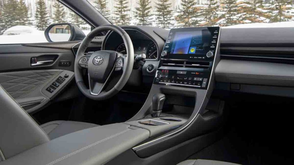 2021 Toyota Avalon interior 