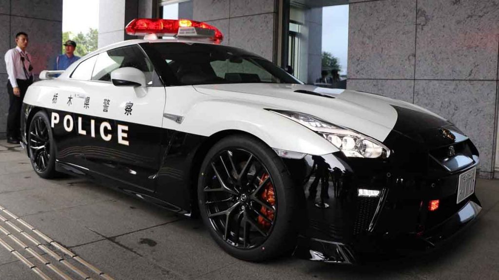 Nissan Skyline - Japan police