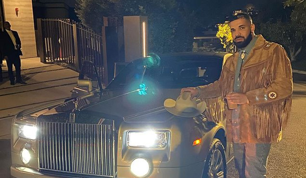 Drake Recieve same Rolls Royce Phantom that he used to rent in order to keep up appearances.
